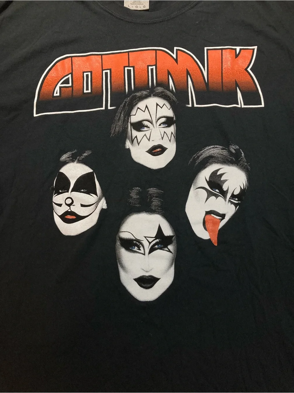Gottmik T-shirt, Men’s size large